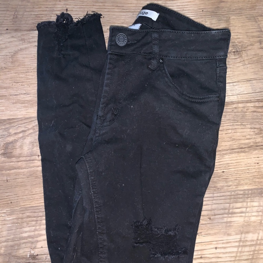 Black skinny jeans